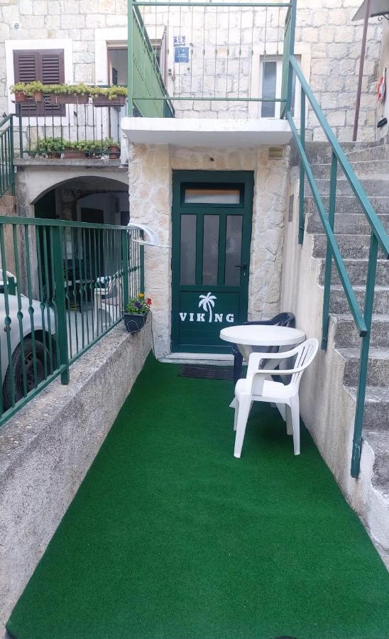 Apartments Viking Spalato Esterno foto